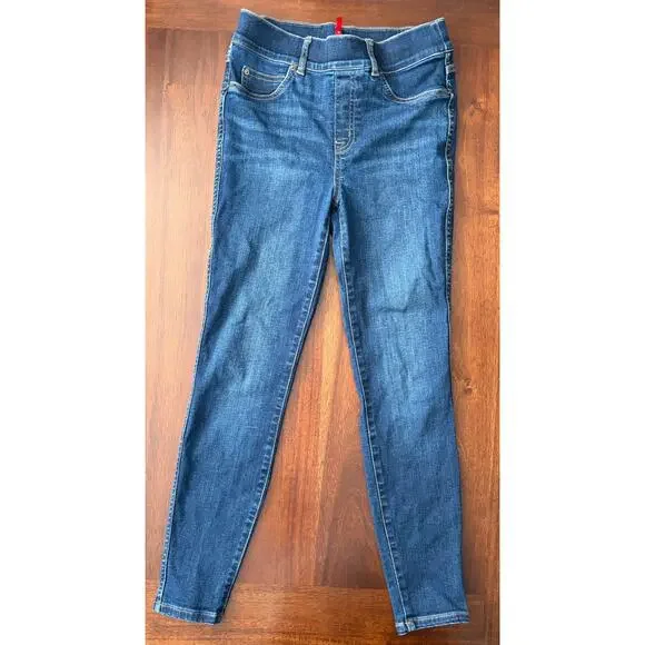 Spanx Women's Dark Wash Skinny Jeans Stretch Waistband Size Small - Picture 2 of 5